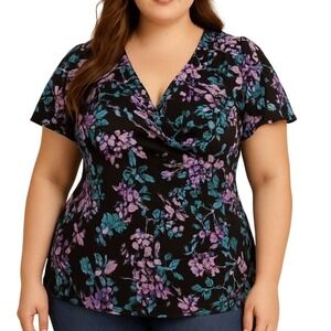 Torrid 3 or 22/24 V-Neck Blouse black with teal purple flowers short sleeve top